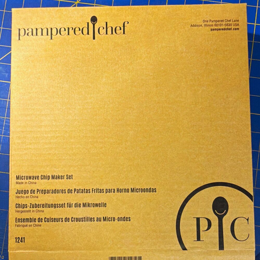 Pampered Chef Microwave Chip Maker Set 1241 Black Plastic 11 in Dia new in box
